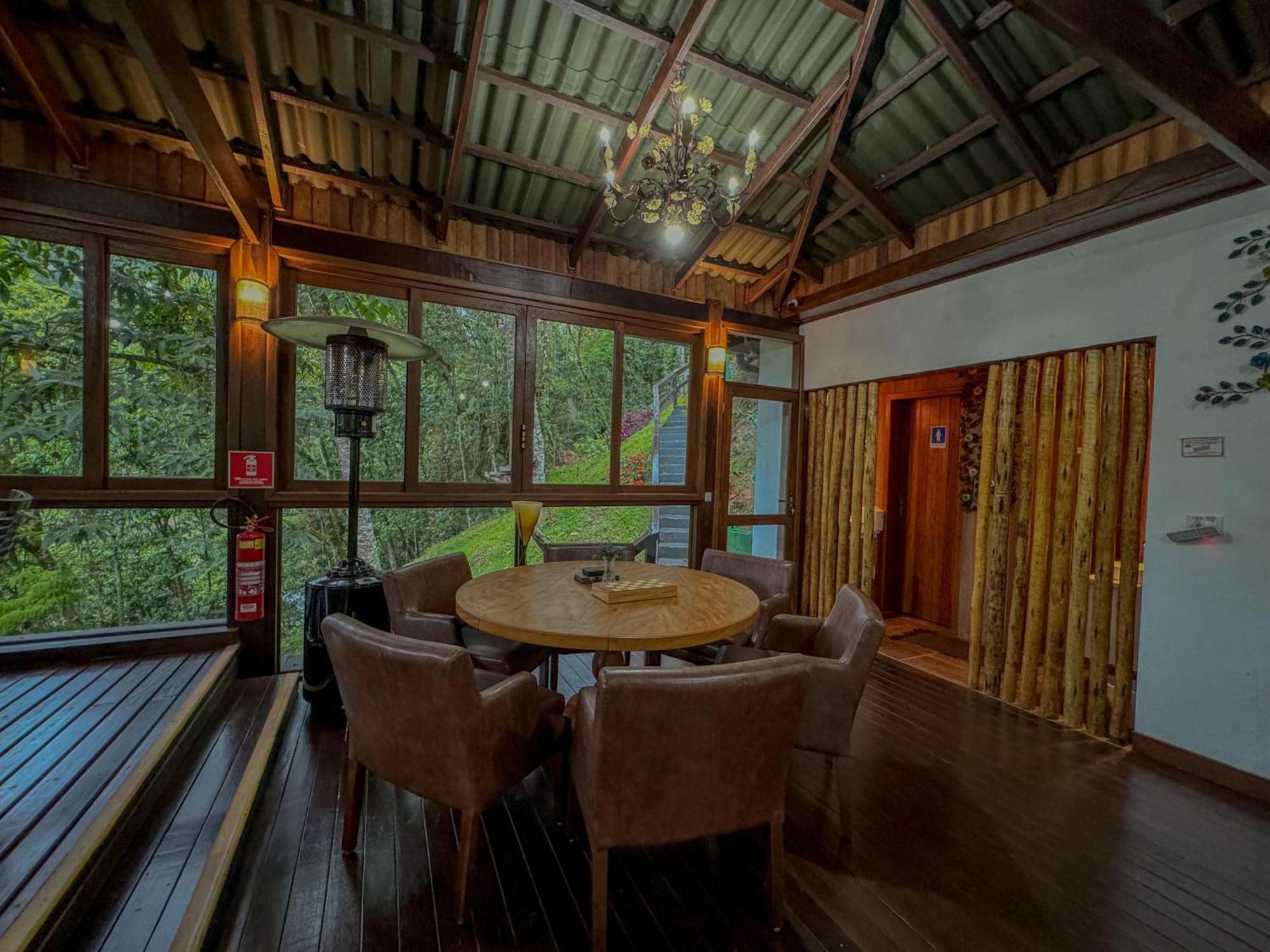 Recanto Do Escorrega Hotel