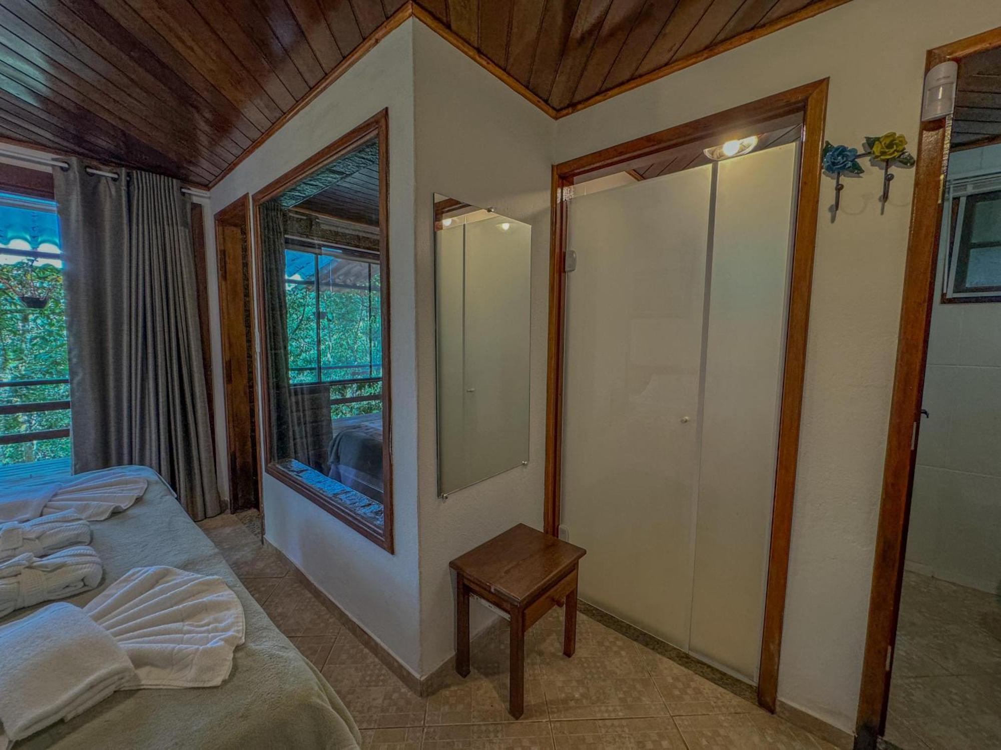 Recanto Do Escorrega Hotel
